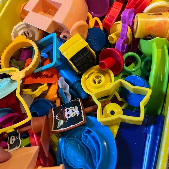 Playdoh bundle - Picture 2 of 3